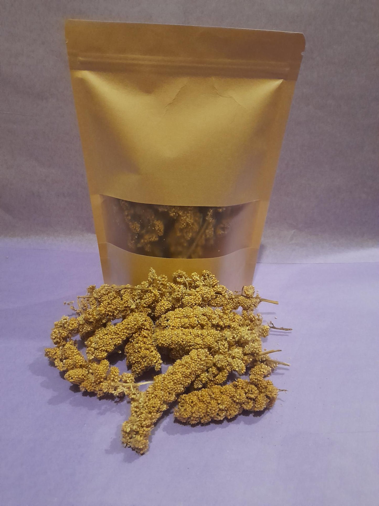 Natural millet sprays, a tasty and enriching forage treat for small pets, perfect for encouraging natural foraging and chewing behaviors.